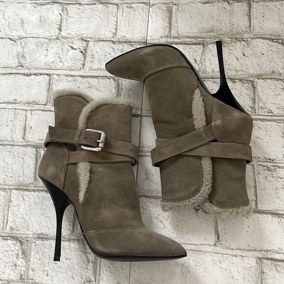 Giuseppe Zanotti Heel Booties - Picture 1 of 8